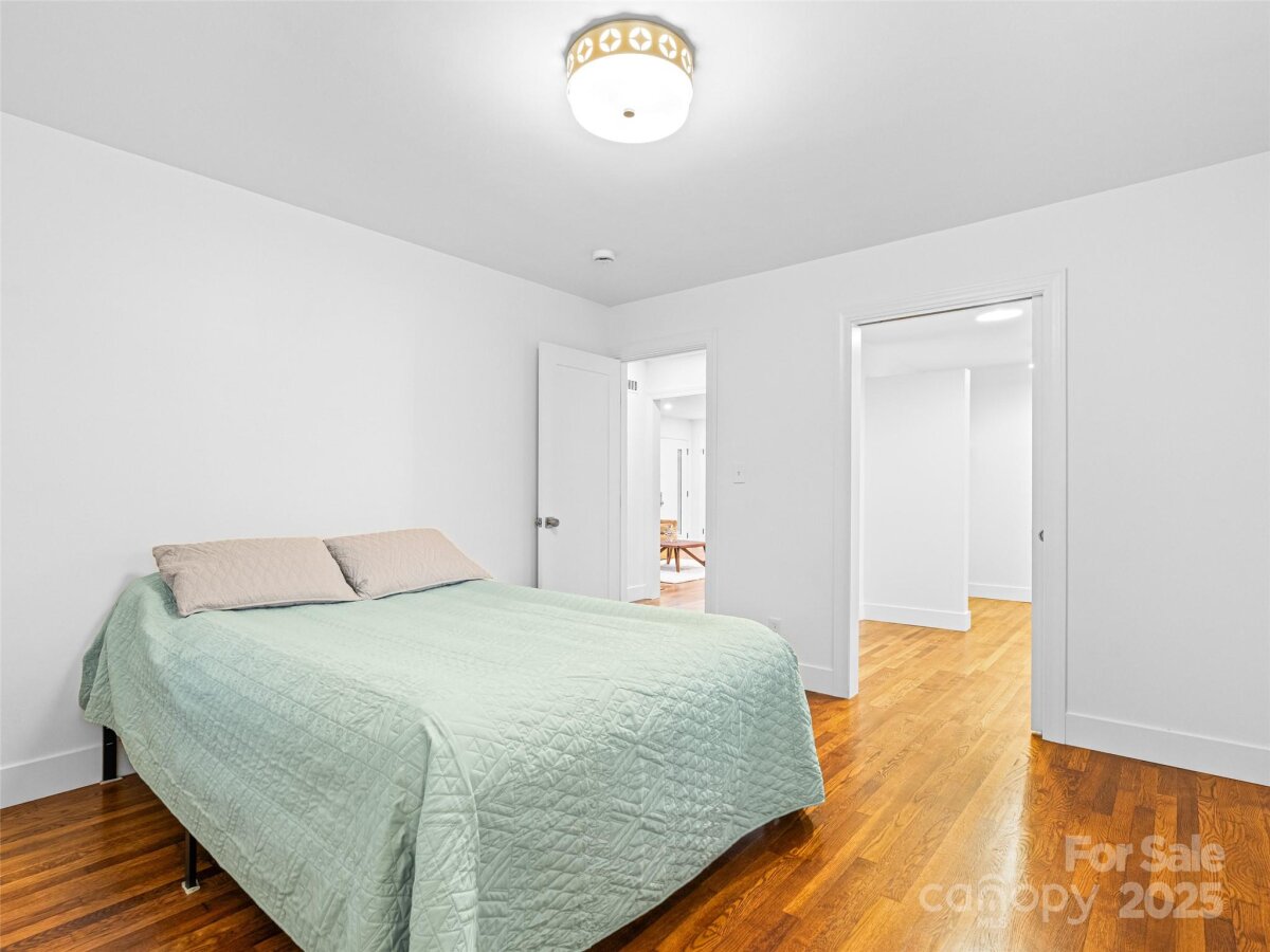 Kenilworth 17 4320588q