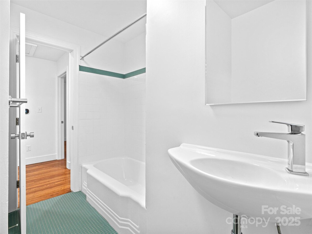 Kenilworth 25 4320588y