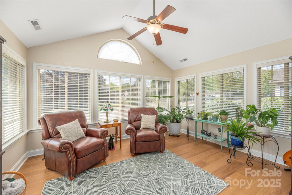 Weaverville 7 4320653g