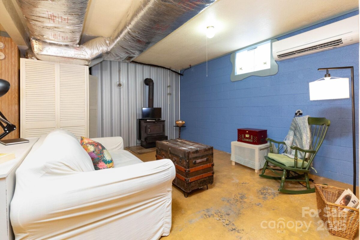 Swannanoa 16 4320874p