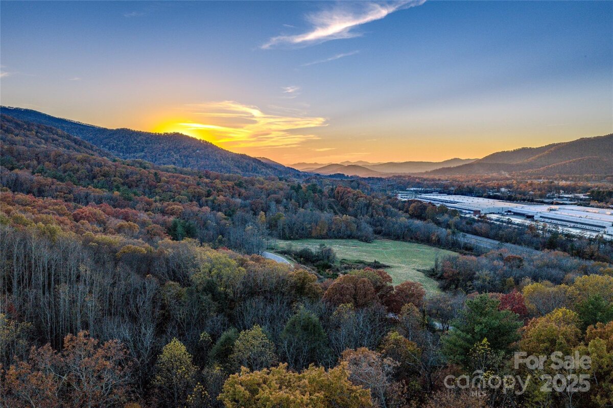 Black Mountain 8 4321169h