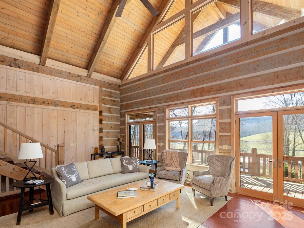 Waynesville 9 4322112i