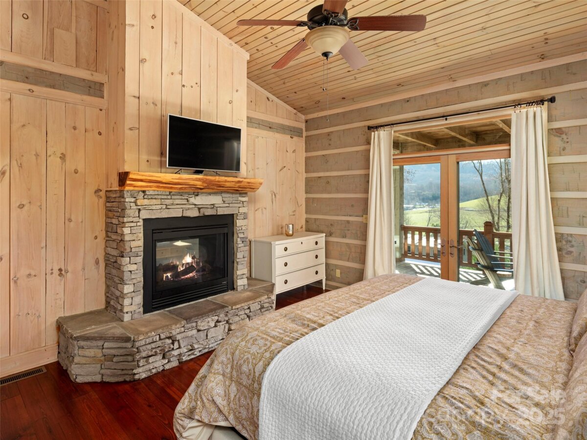 Waynesville 21 4322112u