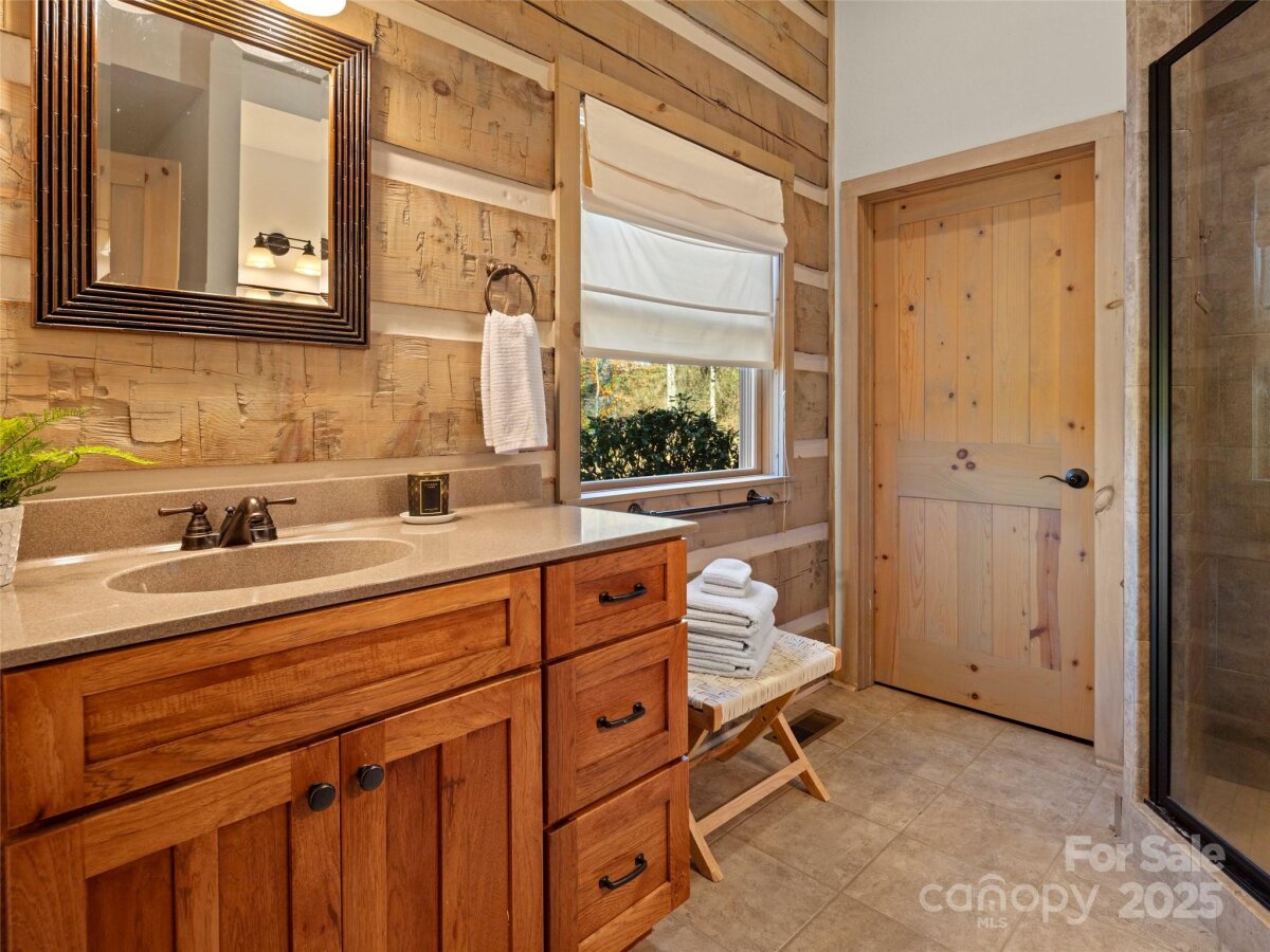 Waynesville 23 4322112w