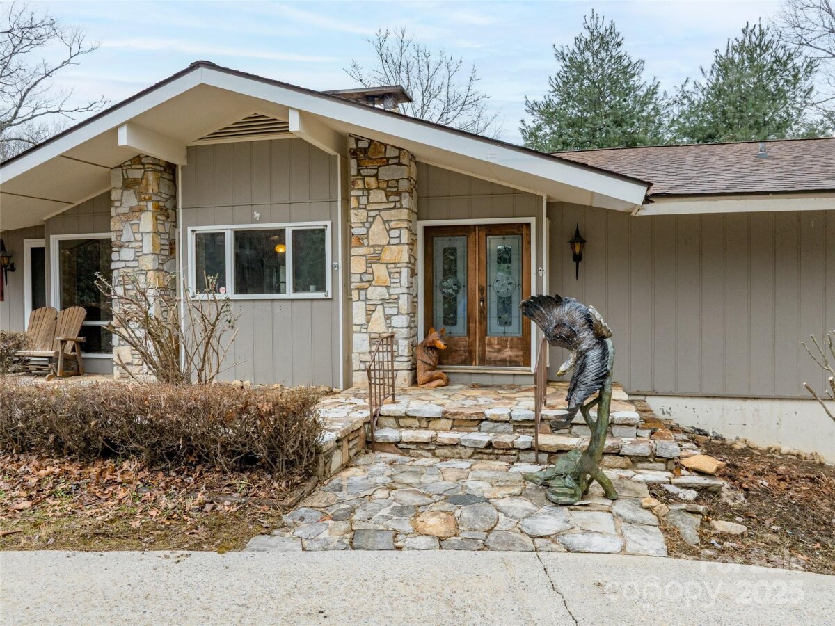 Lake Toxaway District 2 4322459b