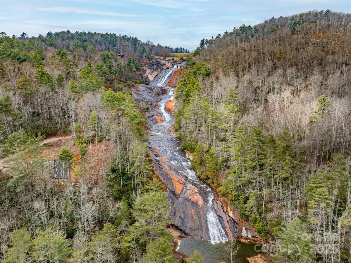Lake Toxaway District 5 4322459e