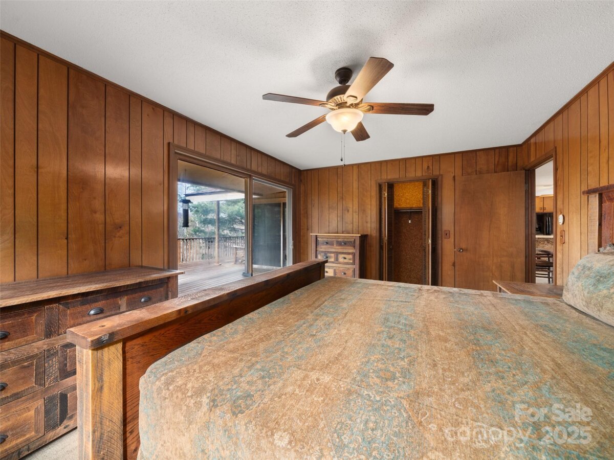 Lake Toxaway District 13 4322459m