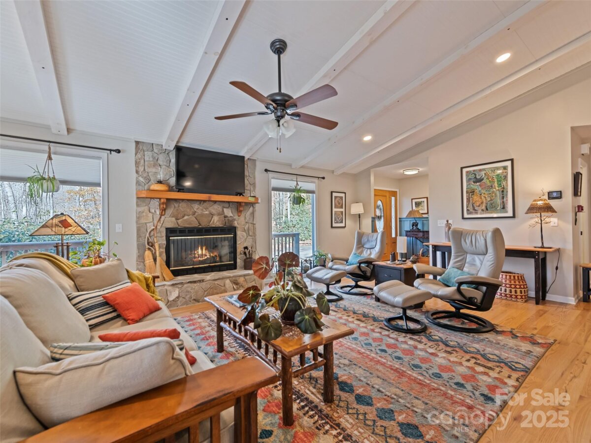 Waynesville 12 4323026l