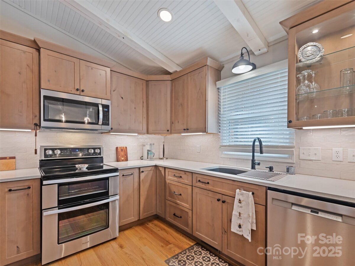 Waynesville 16 4323026p