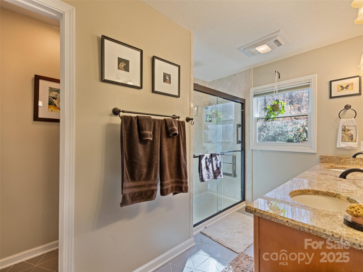 Waynesville 23 4323026w