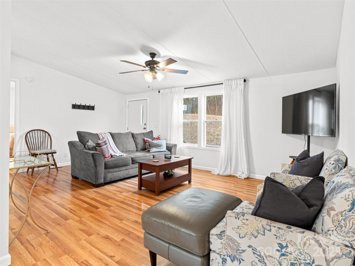 Leicester 5 4323129e