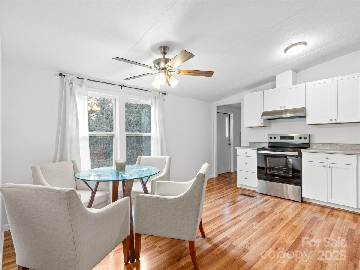 Leicester 9 4323129i