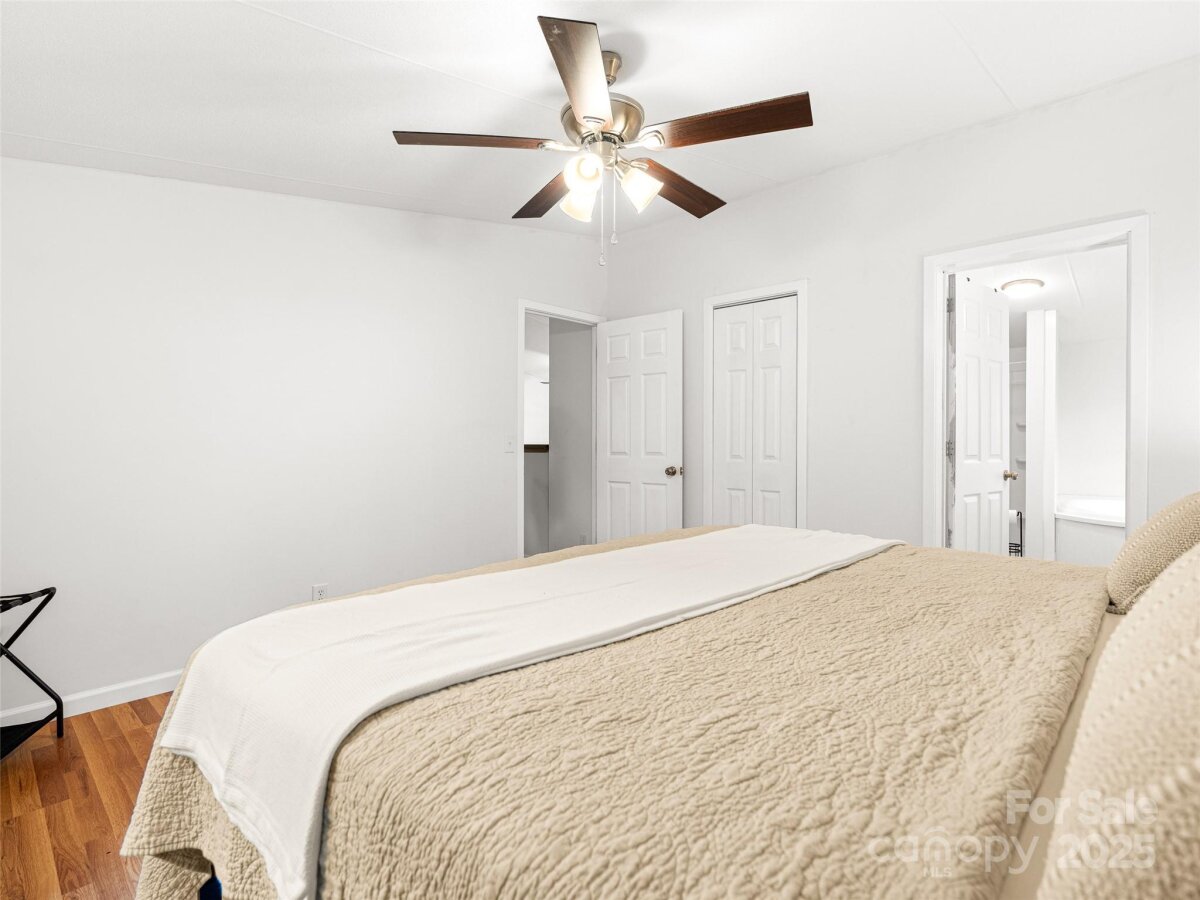 Leicester 22 4323129v