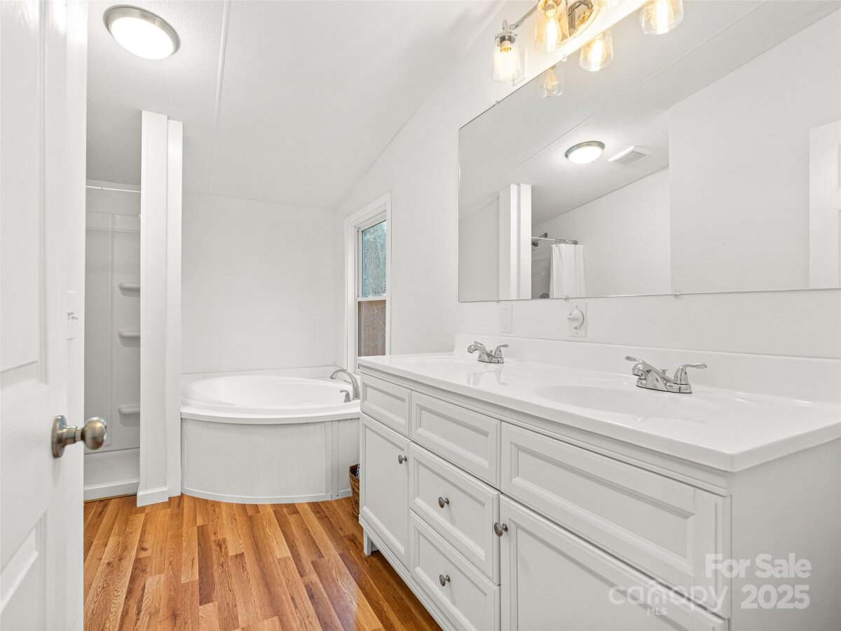 Leicester 25 4323129y