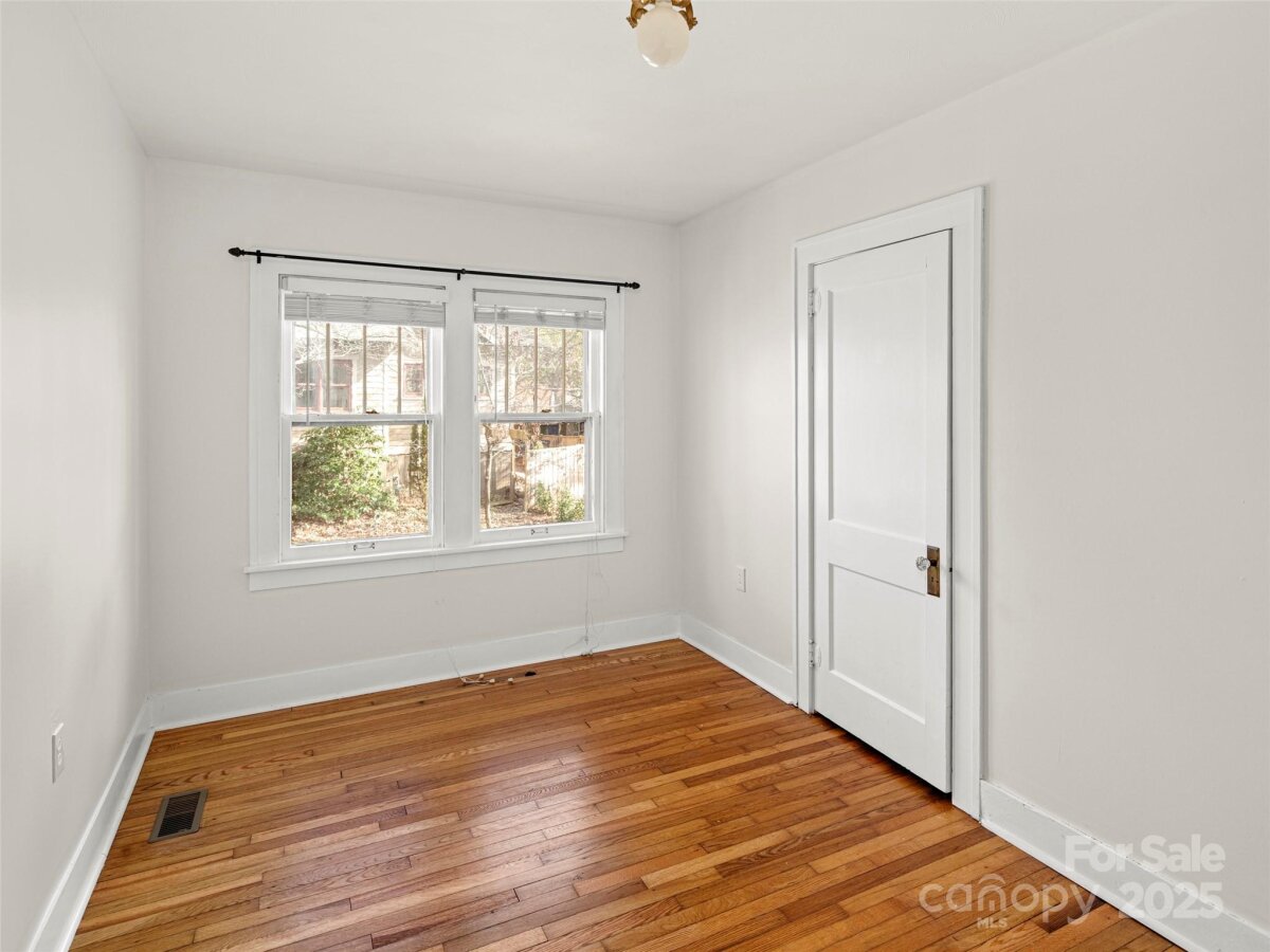 Kenilworth 14 4324396n