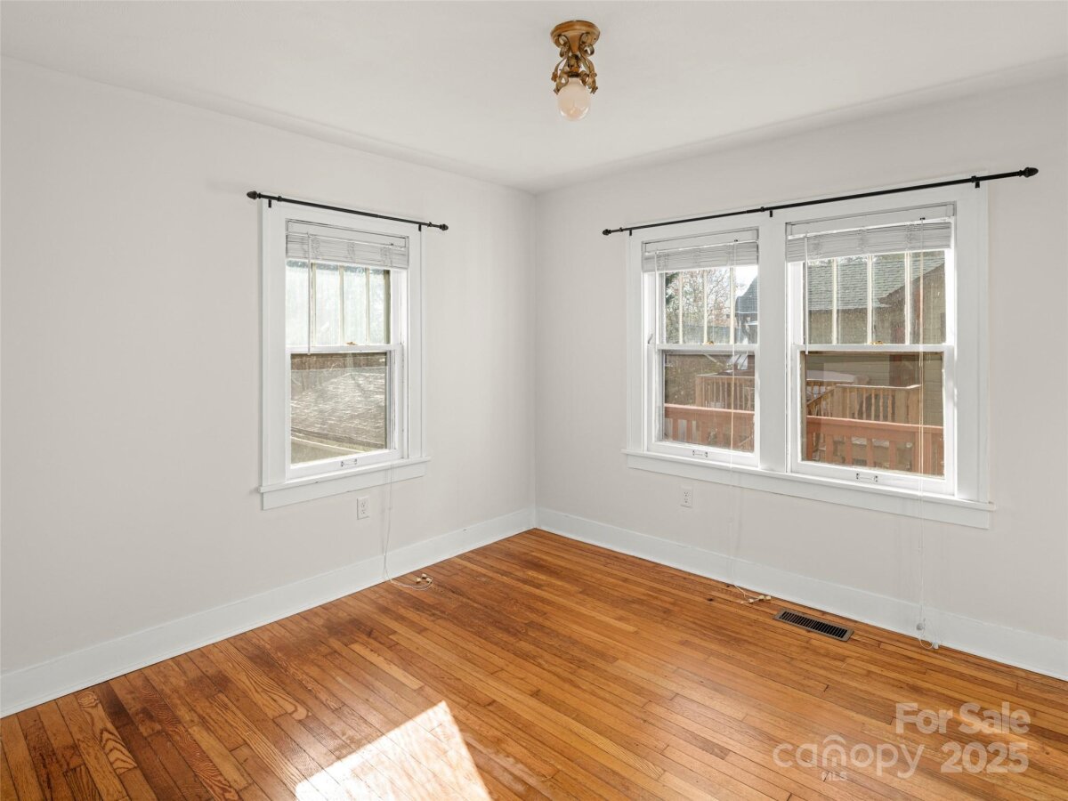 Kenilworth 15 4324396o