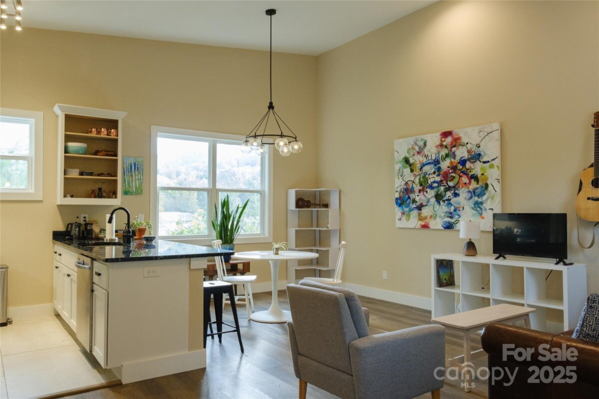 Weaverville 4 4324659d