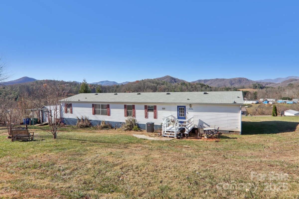 Leicester 2 4324763b