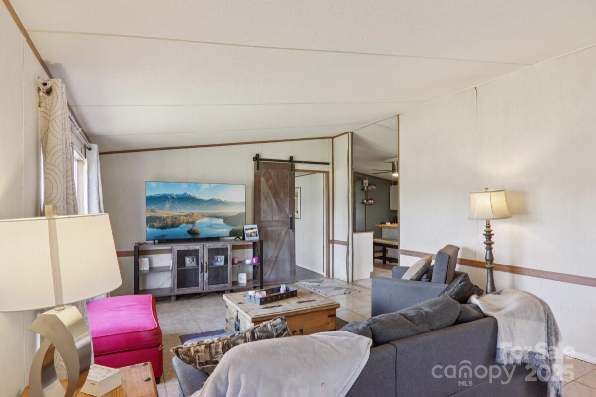 Leicester 7 4324763g