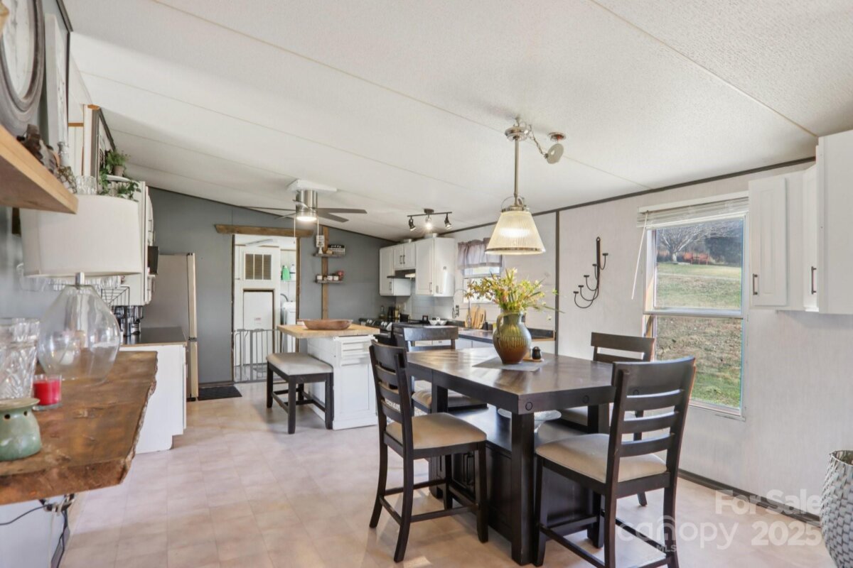 Leicester 8 4324763h