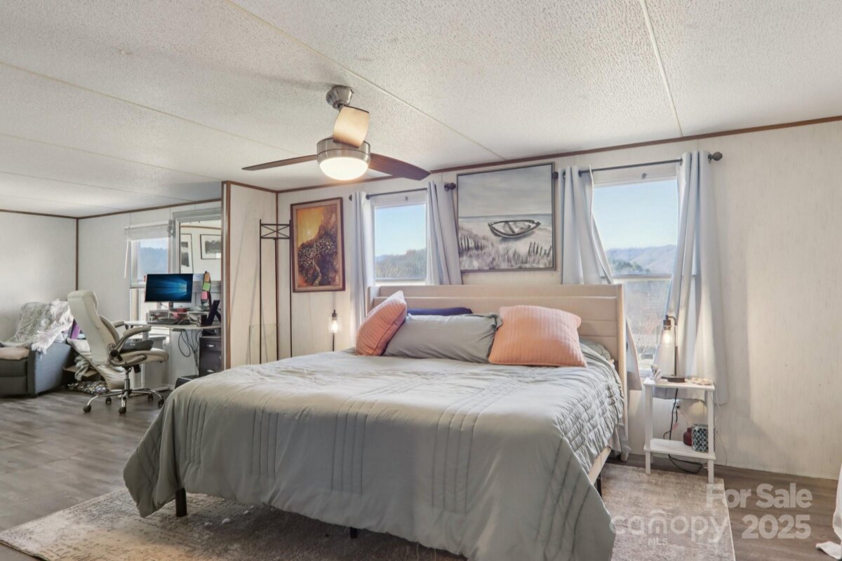 Leicester 15 4324763o