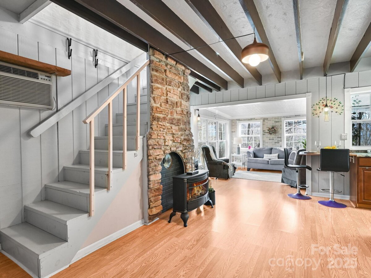 Leicester 9 4325142i