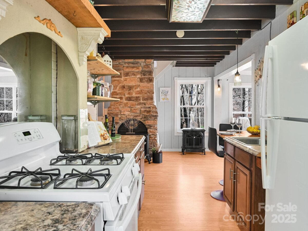 Leicester 14 4325142n