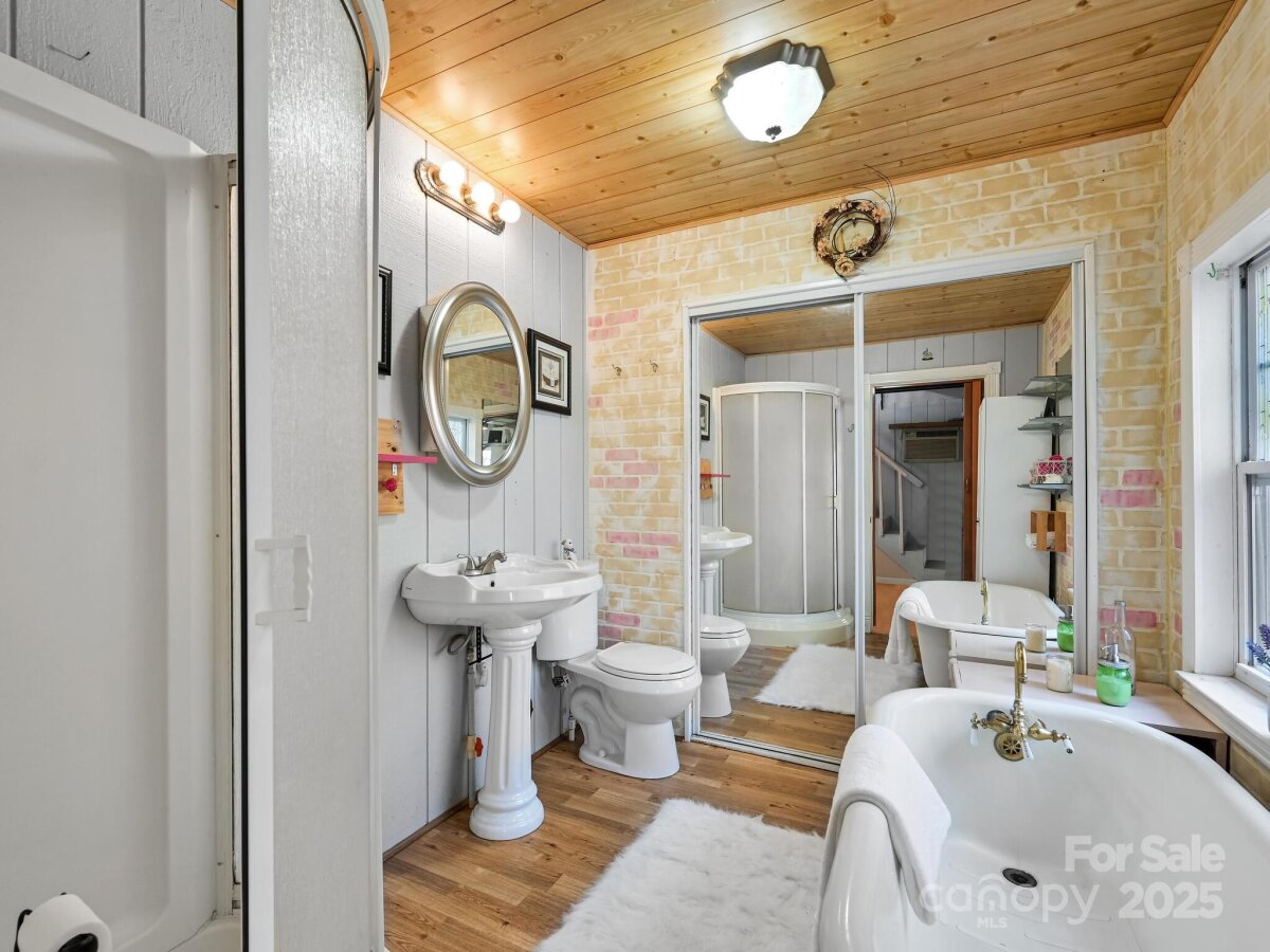 Leicester 15 4325142o