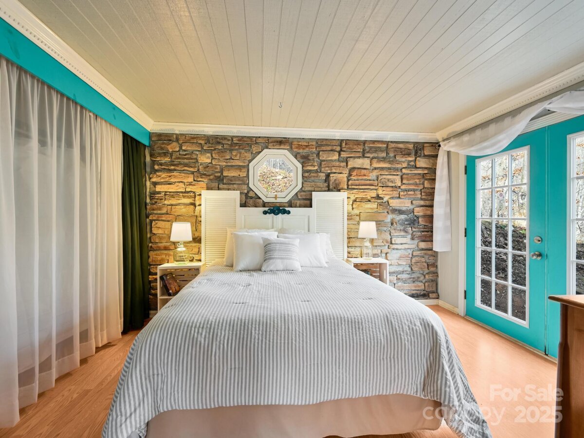 Leicester 19 4325142s