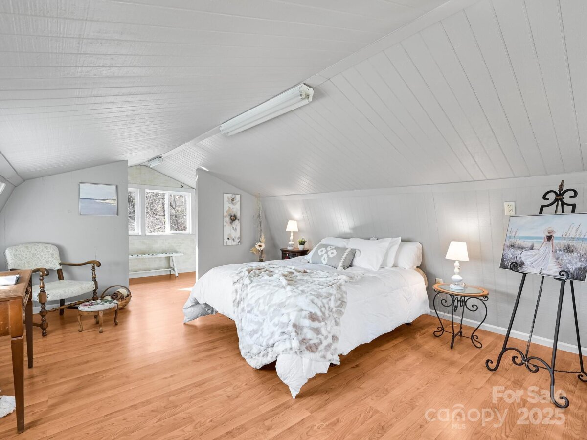 Leicester 22 4325142v