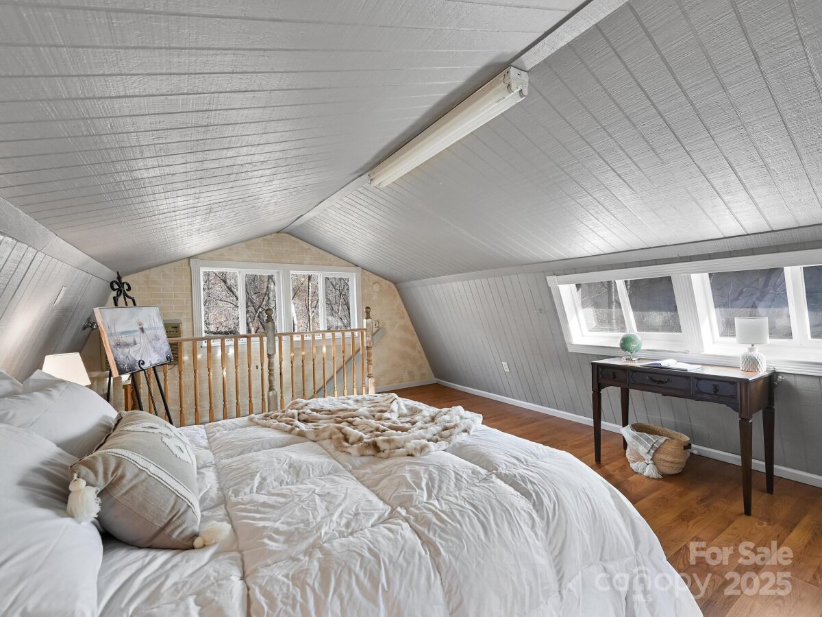 Leicester 25 4325142y