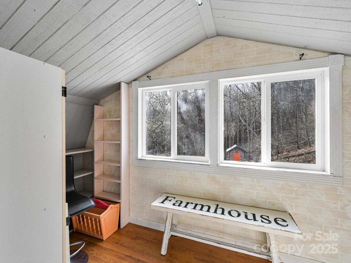 Leicester 26 4325142z