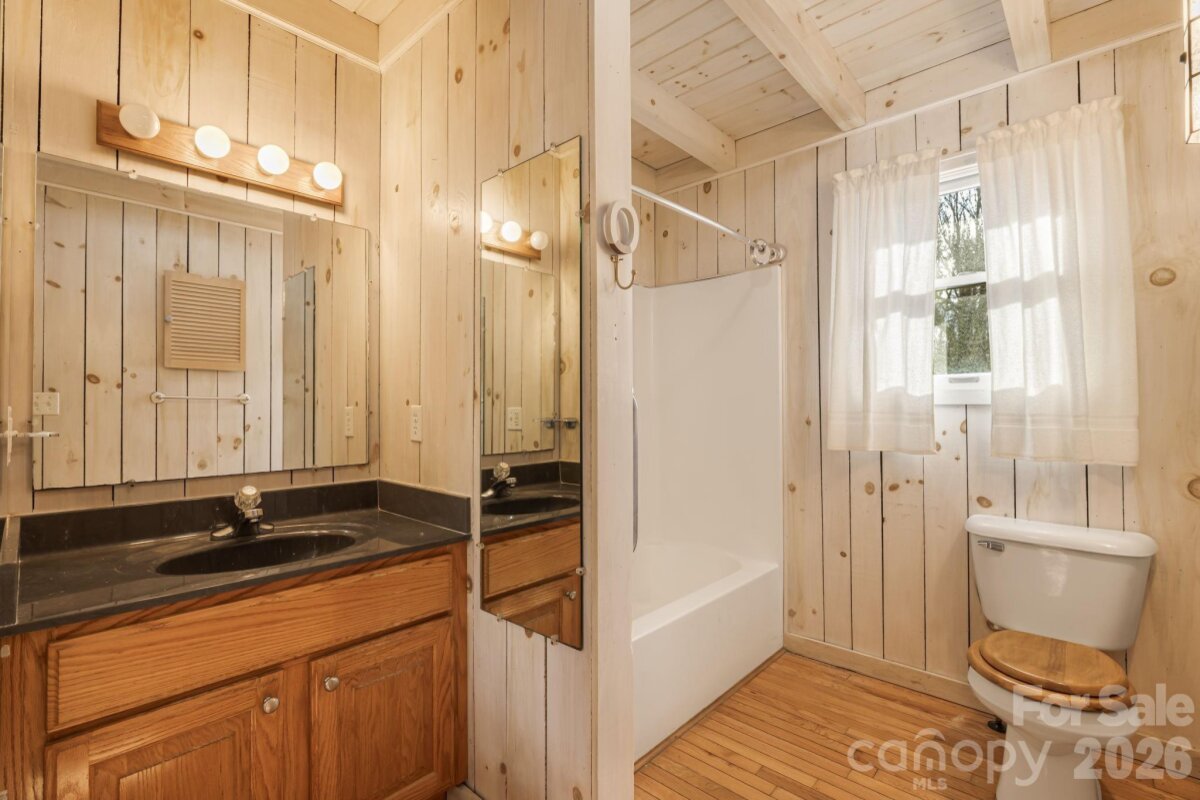 Burnsville 9 4325170i