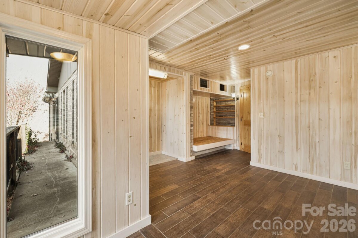 Burnsville 14 4325170n