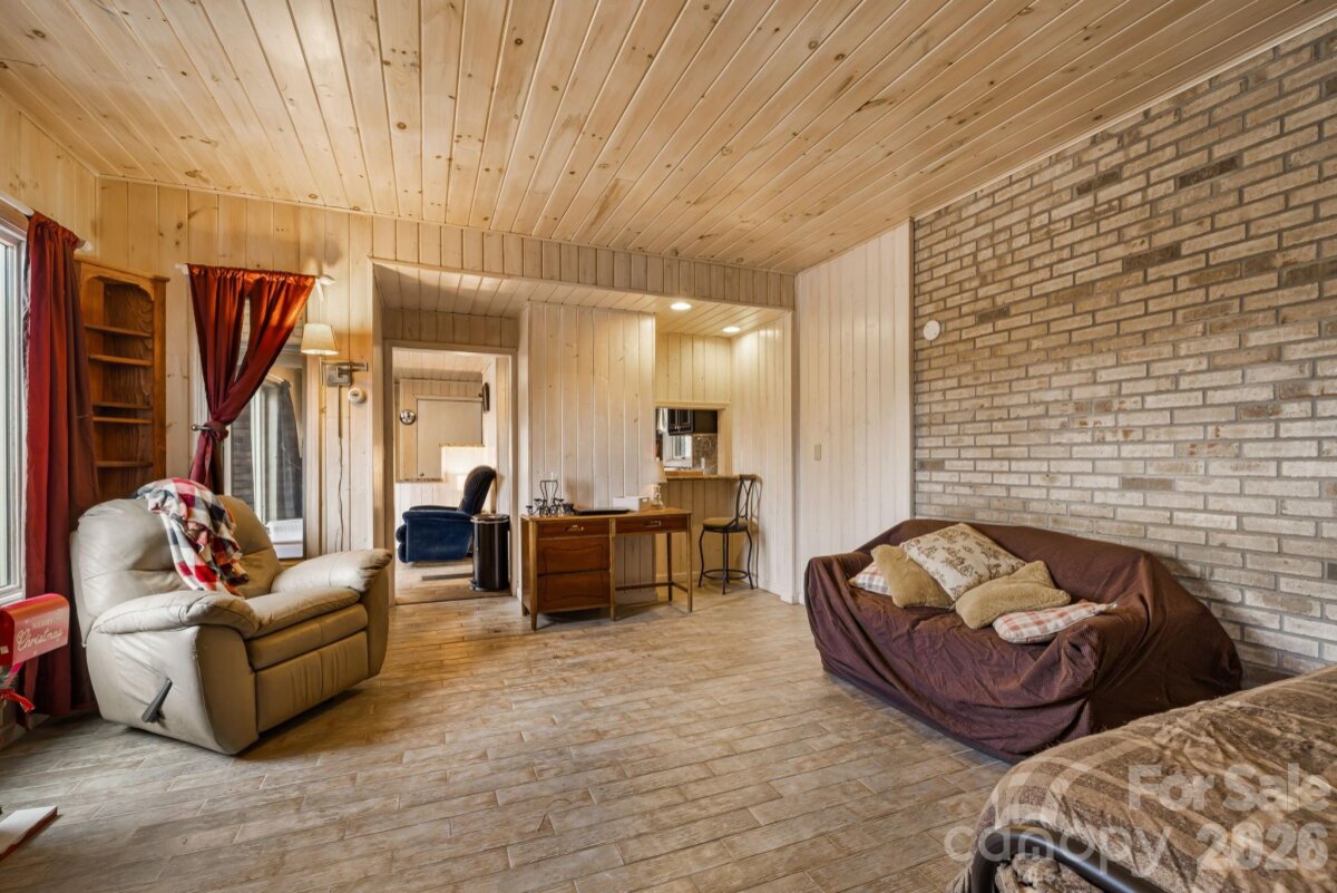 Burnsville 16 4325170p