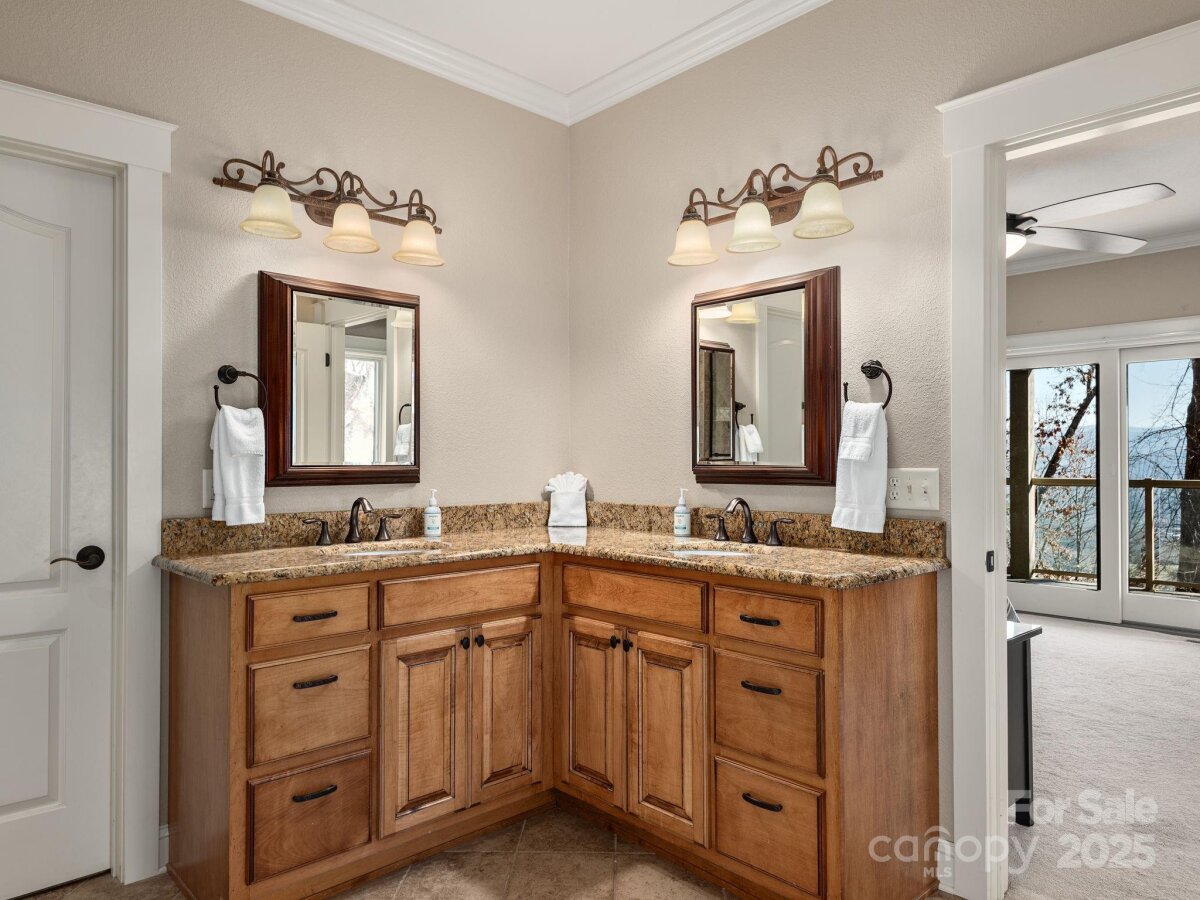 Waynesville 21 4325557u