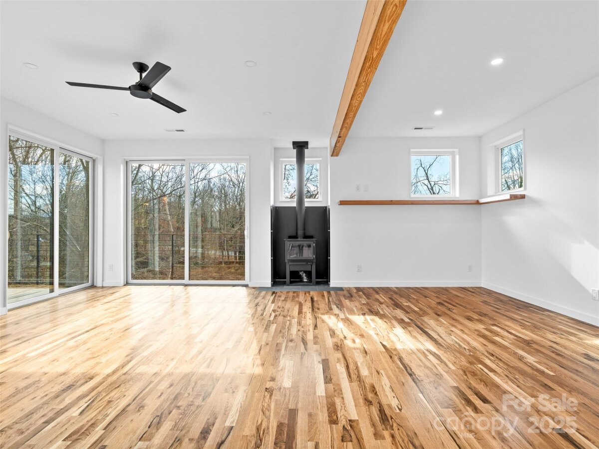 Montford 17 4325651l