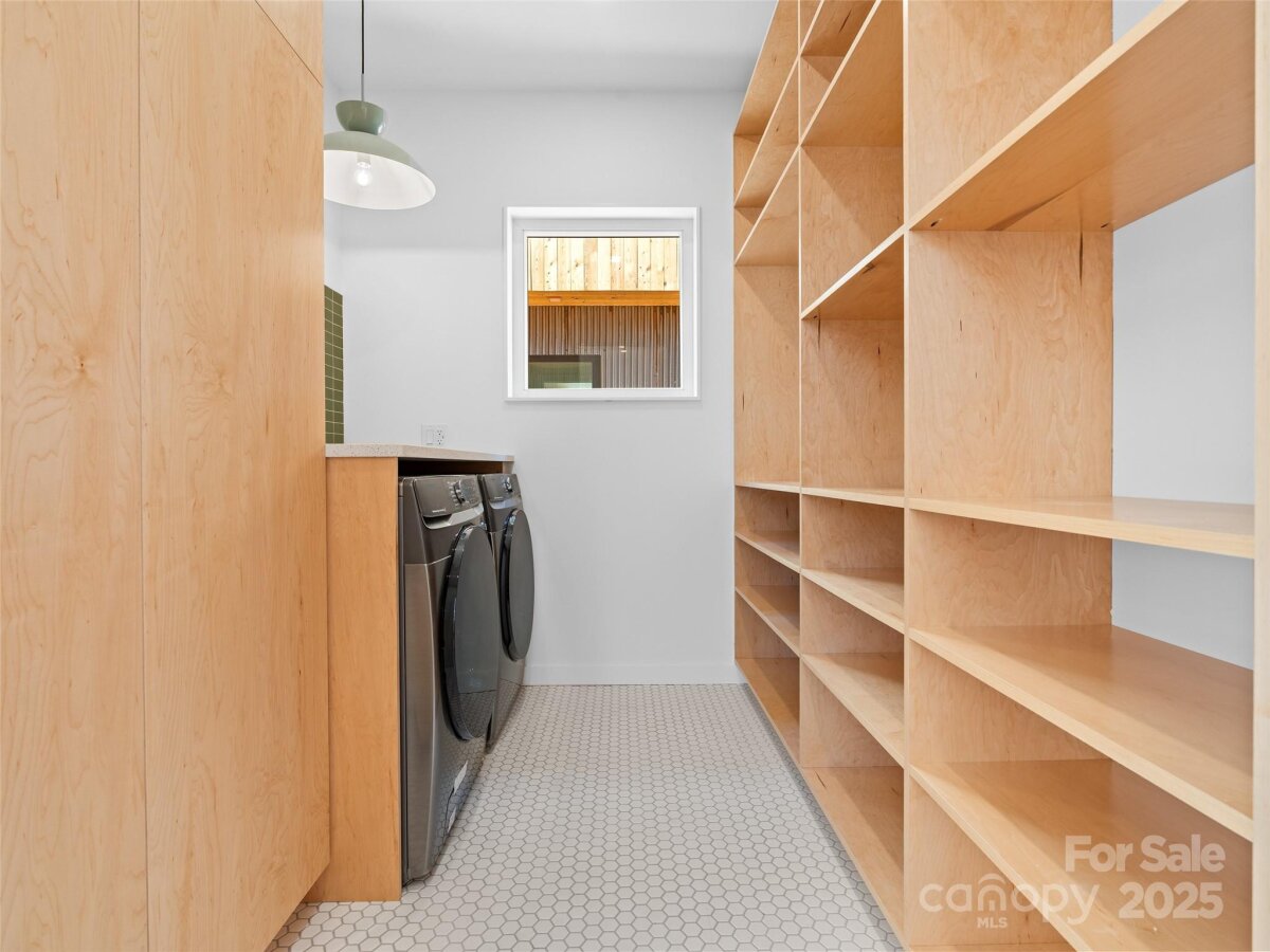 Montford 23 4325651r