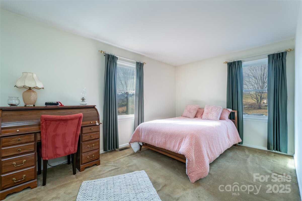 Leicester 23 4325880w