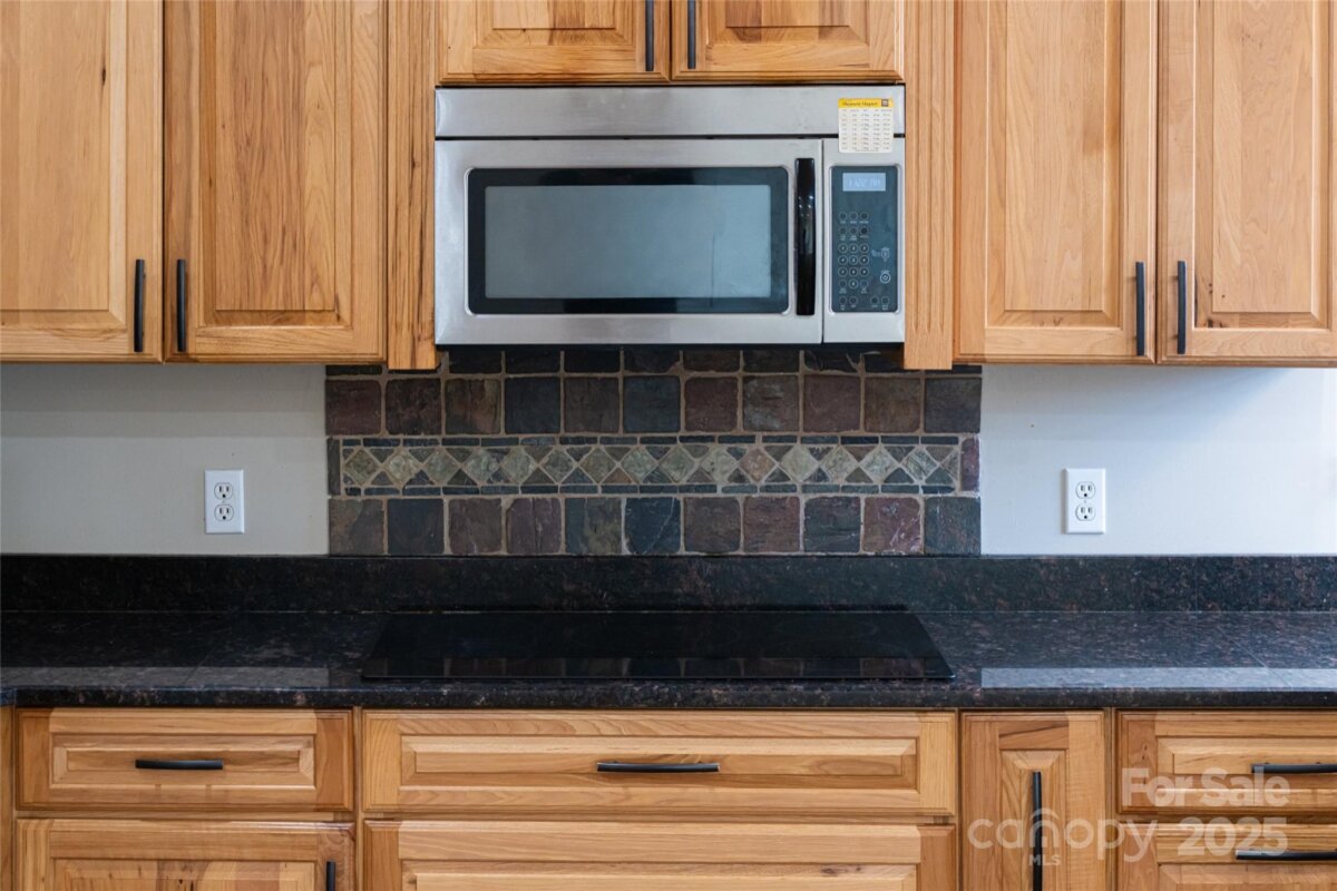 Fairview 18 4326130n