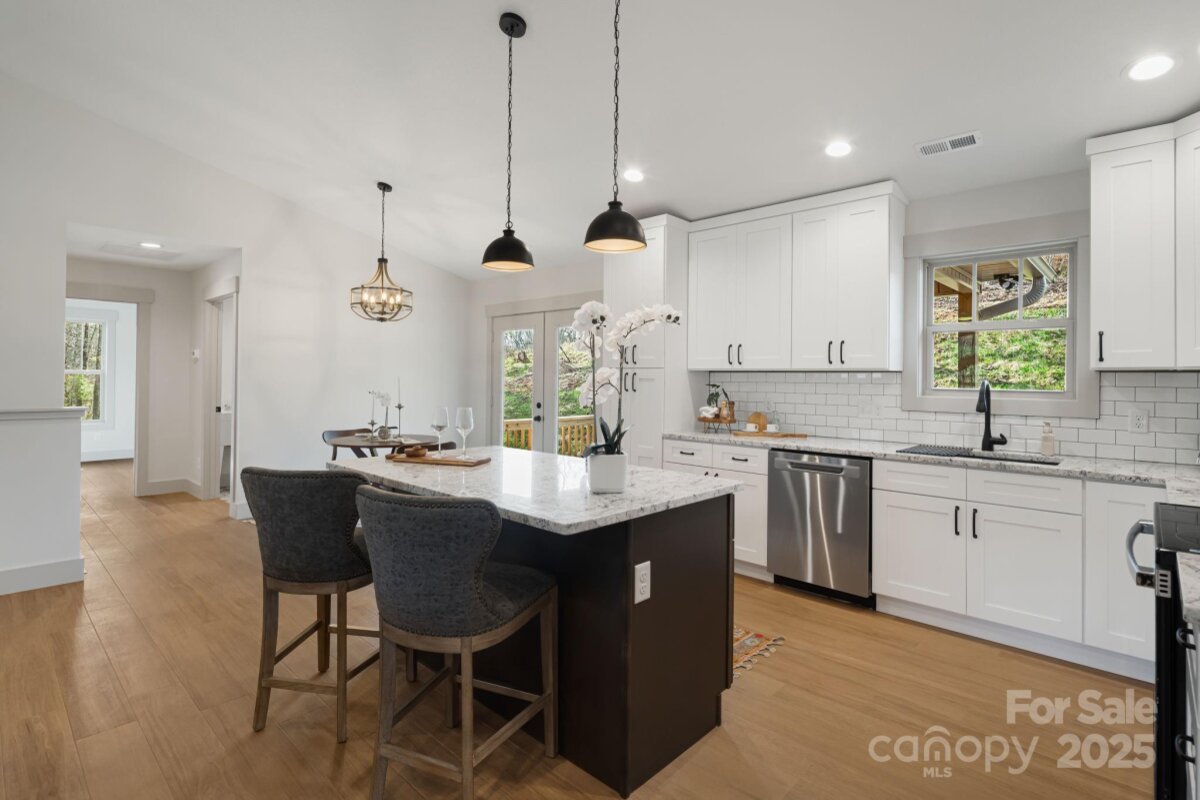 Weaverville 15 4326320o