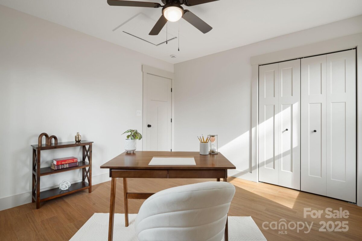 Weaverville 22 4326320v