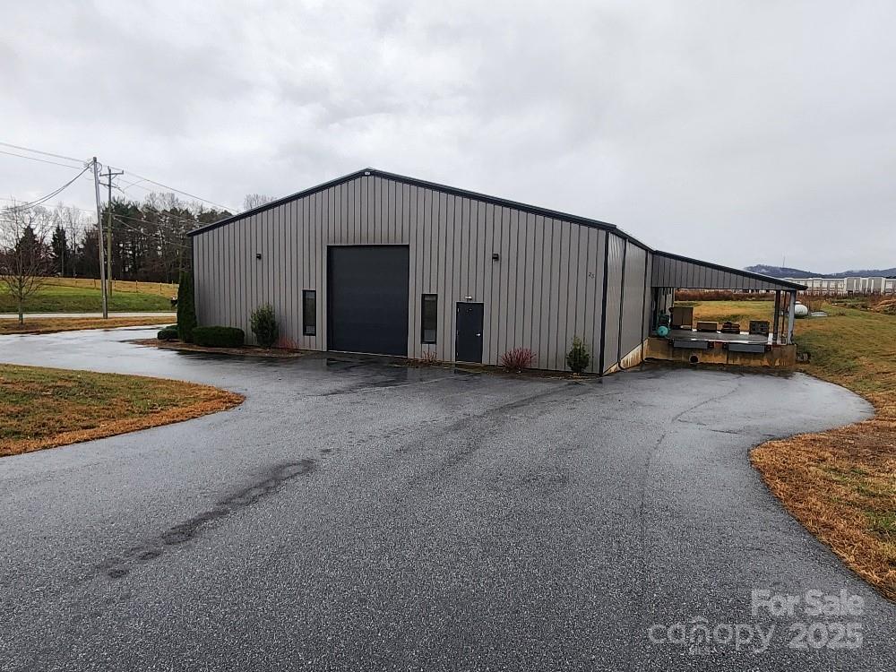 Hendersonville 2 4326331b