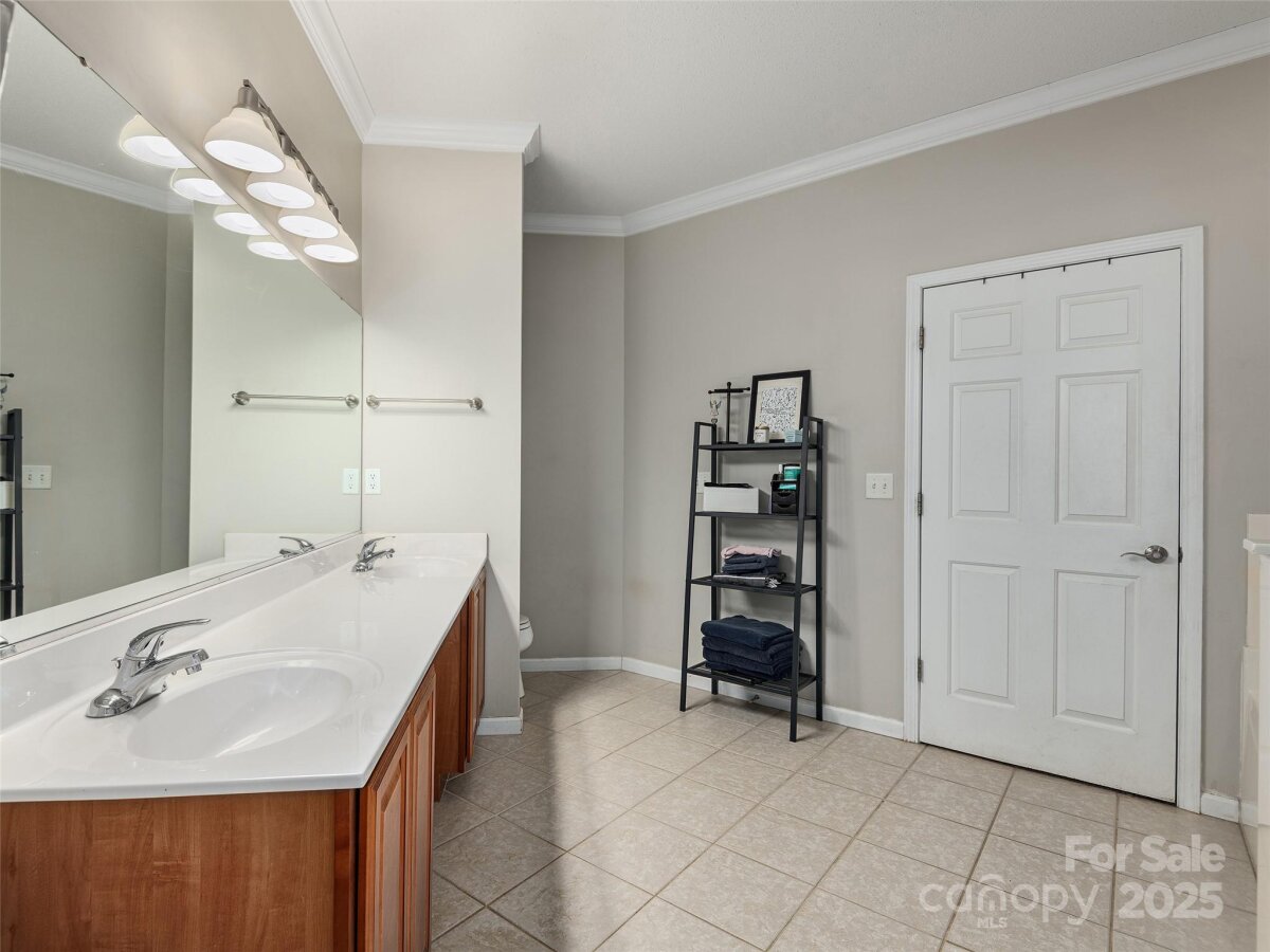 Avery Creek 15 4326437o