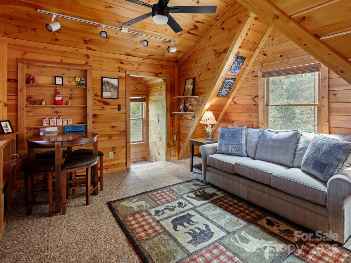 Waynesville 21 4326505u