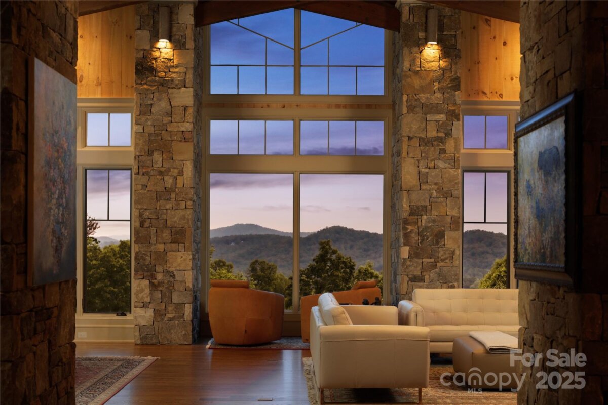 Hendersonville 2 4326840b