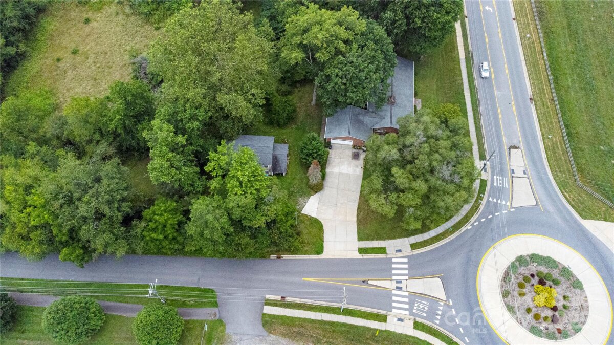 Waynesville 8 4326902h