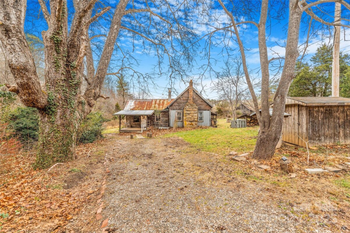 Leicester 2 4327824b