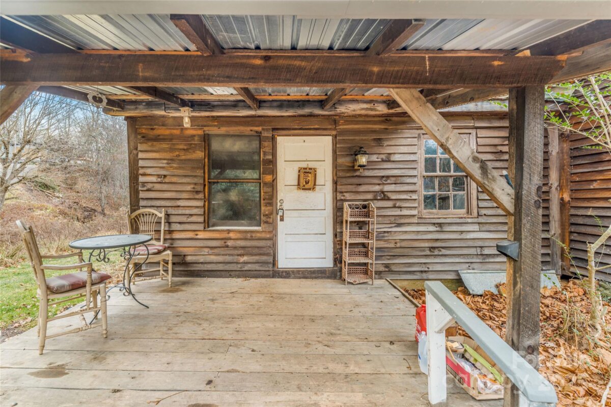 Leicester 3 4327824c