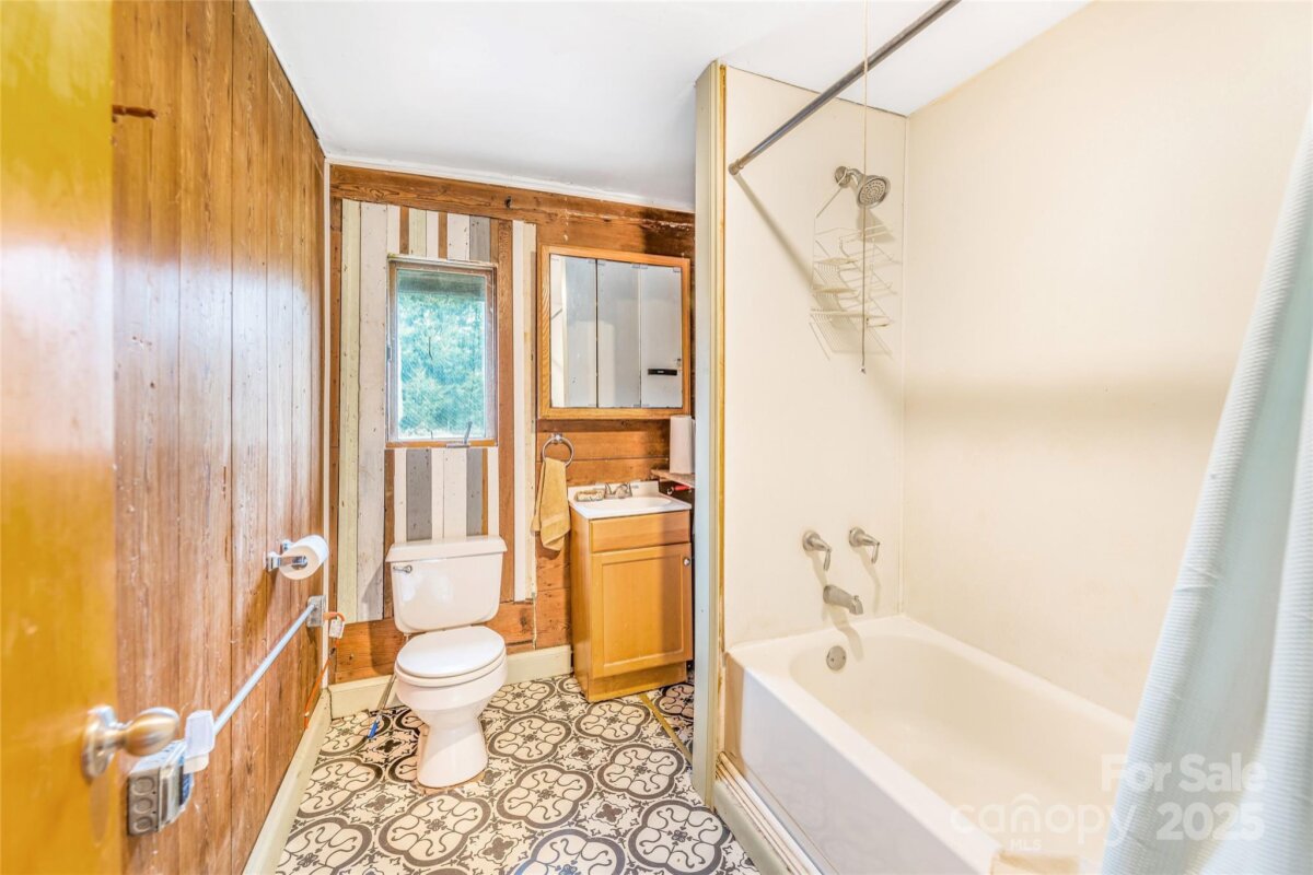 Leicester 9 4327824i